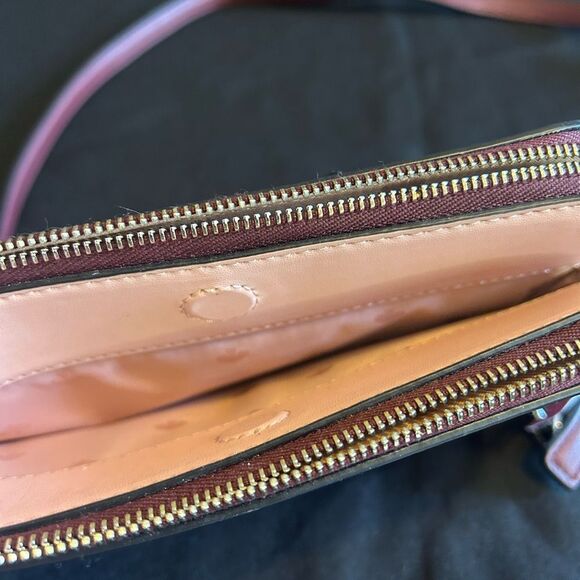 Kate Spade PinkFront & Burgundy back Leather Puppy Crossbody Bag So Cute New Tag - Picture 7 of 10